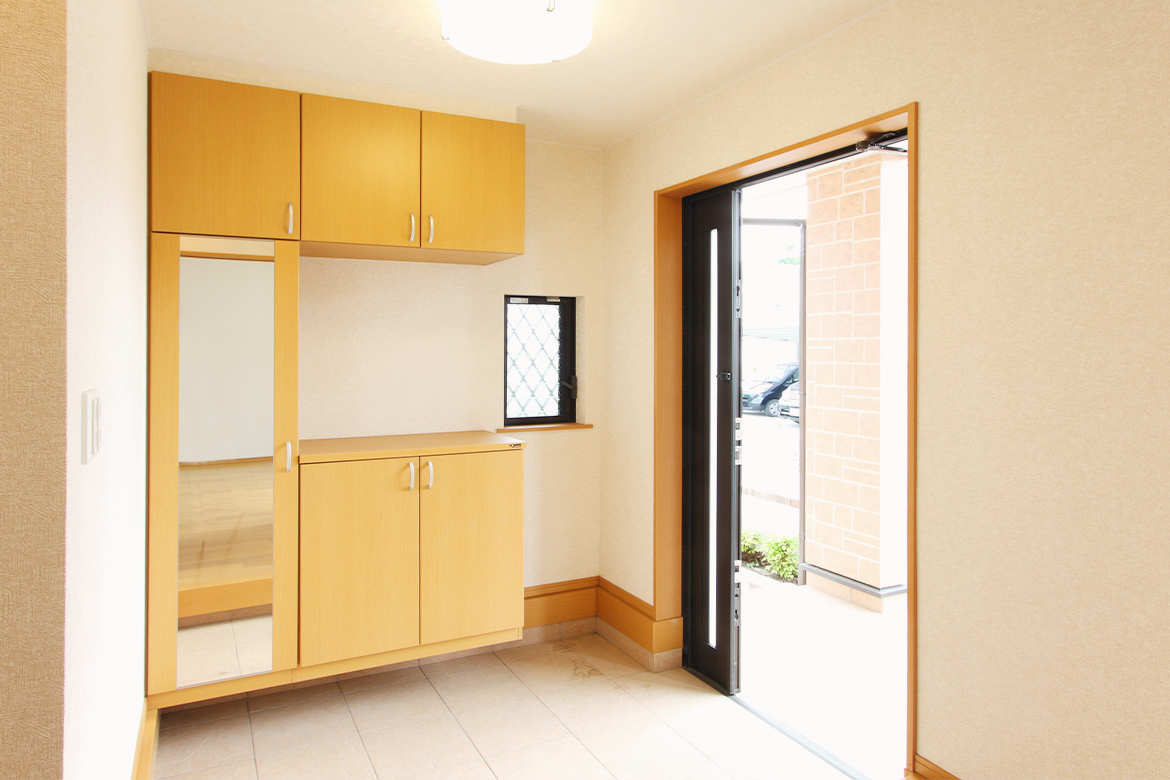 リフォームメニュー｜玄関・窓